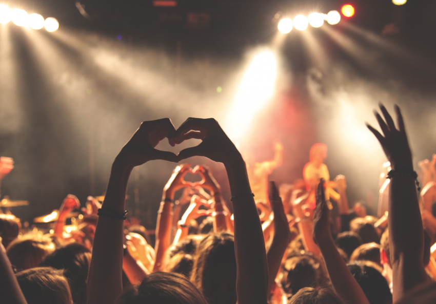 Где в Москве будет салют 12 июня