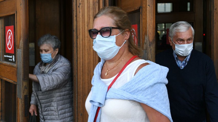 Губернатор Санкт-Петербурга объявил о введении ограничений в связи с коронавирусом