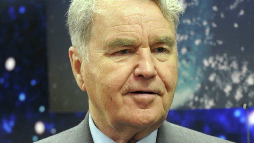 Скончался старейший космонавт на Земле Владимир Шаталов