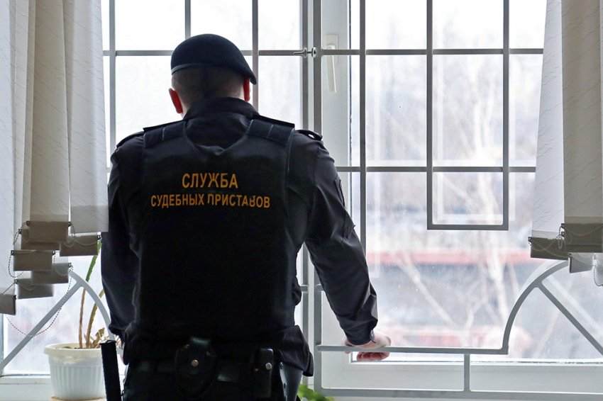 Борьба с бедностью: правительство гарантирует минимальный доход должникам