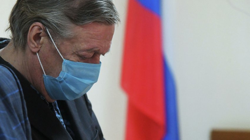 Актер Михаил Ефремов подал кассационную жалобу, в которой просит о смягчении приговора