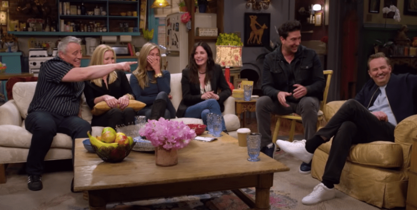 «Друзья» вернулись и вспомнили былое: вышла новая серия легендарного сериала