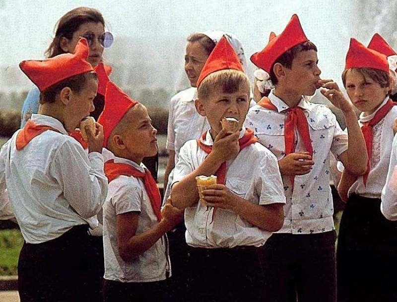 Запреты для советского школьника, который был пионером, или собирался им стать Запреты для советского школьника, который был пионером, или собирался им стать