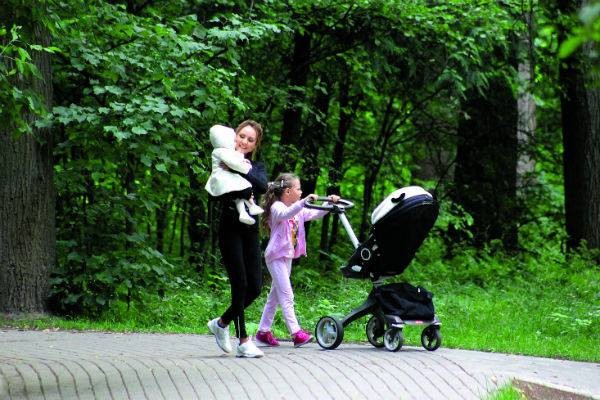 Родственники певицы Максим верят, что однажды она откроет глаза и улыбнется Родственники певицы Максим верят, что однажды она откроет глаза и улыбнется