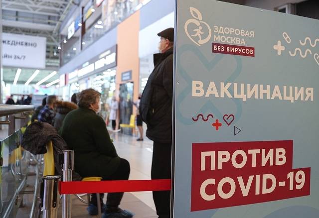 Почему вакцина «КовиВак» более популярна у россиян