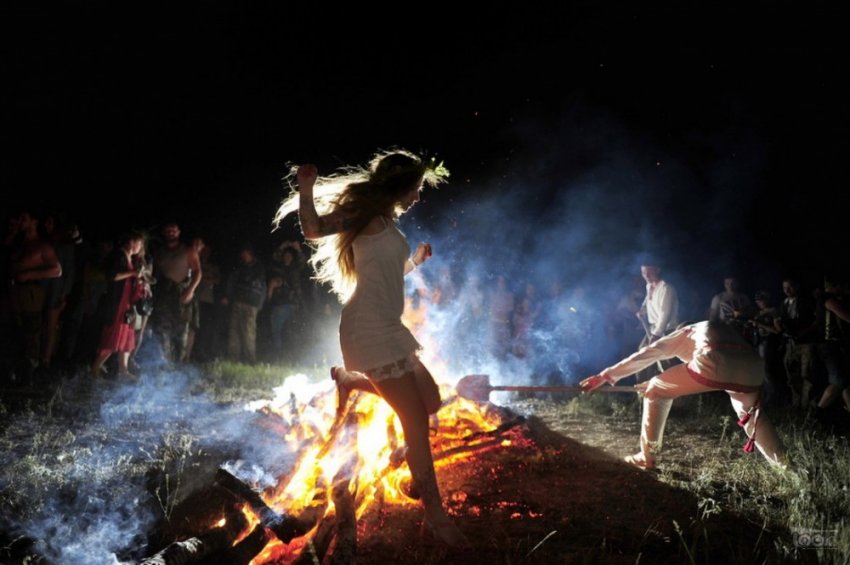 Огненно-световые обряды славян