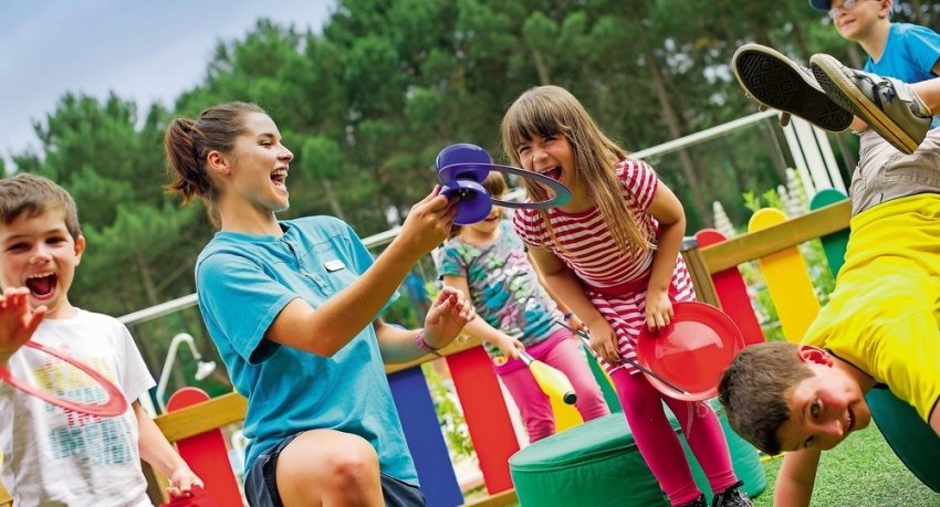 Когда в российских школах заканчивается учебный год в 2021 году