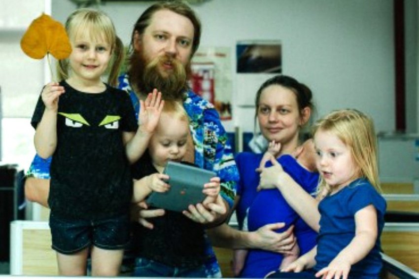 Что известно о семье чудо-девочки, сдавшей ЕГЭ в 8 лет