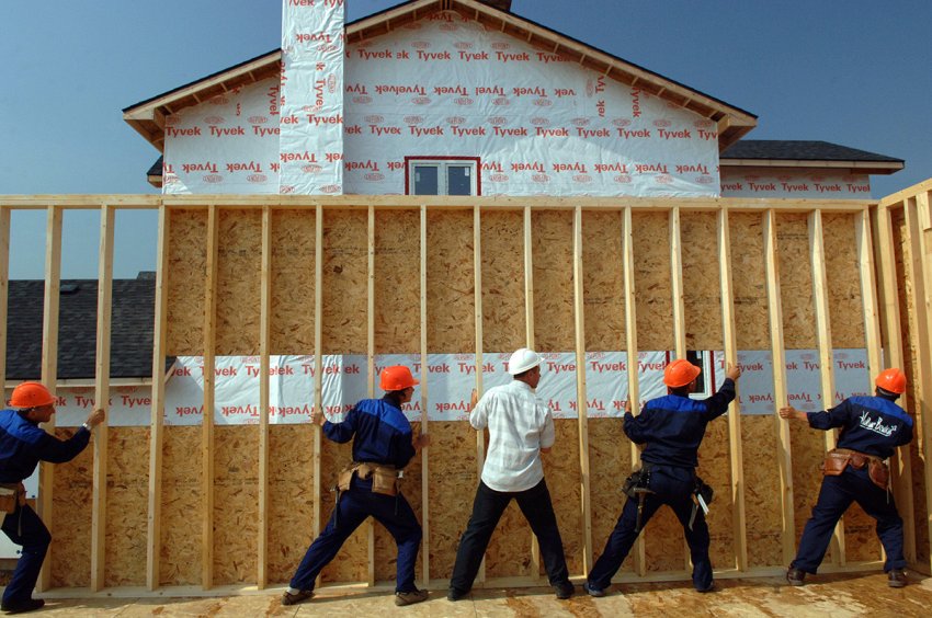 Почему так мало русских живёт в частных домах?