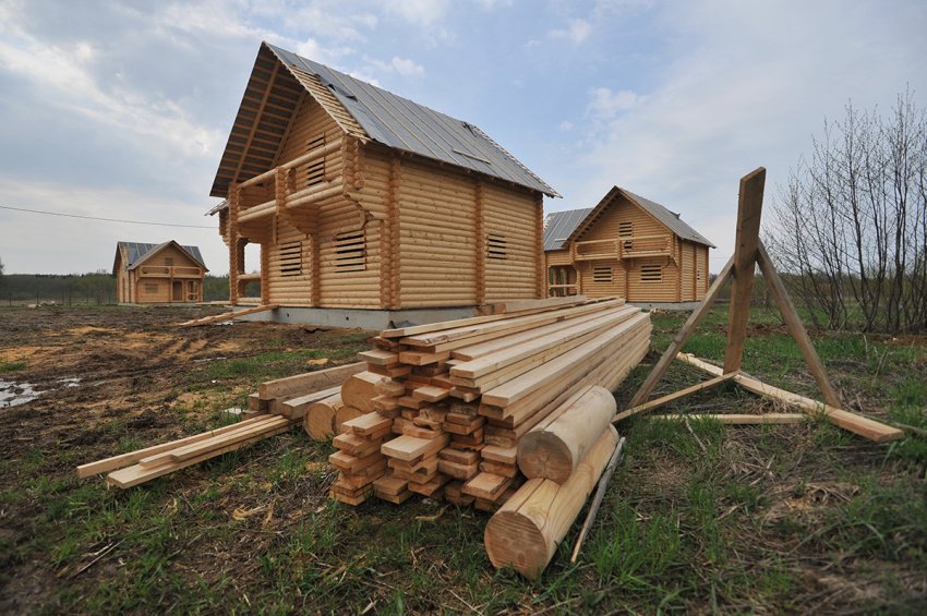 Почему так мало русских живёт в частных домах?