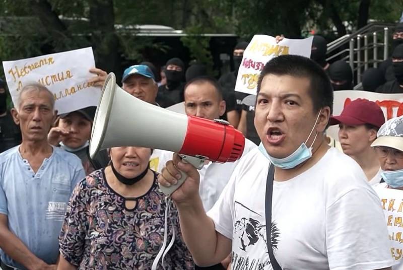 В администрации президента Казахстана осудили «языковые рейды» в стране В администрации президента Казахстана осудили «языковые рейды» в стране