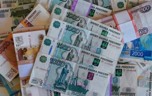 Зарплаты и пенсии российских военных поднимут с 1 октября Зарплаты и пенсии российских военных поднимут с 1 октября