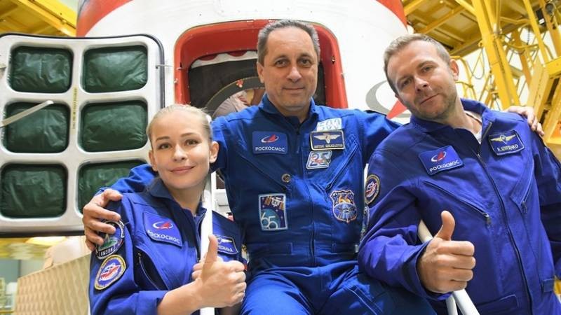 Полет Пересильд и Шипенко в космос попал на первые полосы зарубежных газет Полет Пересильд и Шипенко в космос попал на первые полосы зарубежных газет