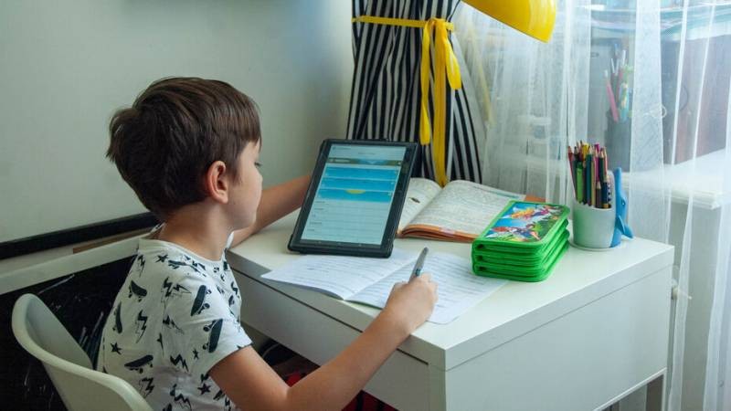 Опять карантин? Все школы и ВУЗы России уйдут на дистант с 18 октября или нет