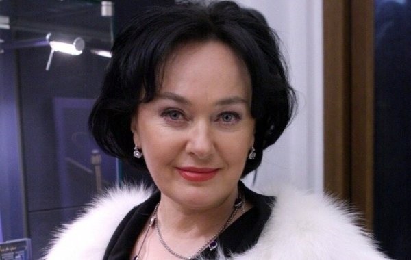 Ларису Гузееву неожиданно выписали из больницы Ларису Гузееву неожиданно выписали из больницы
