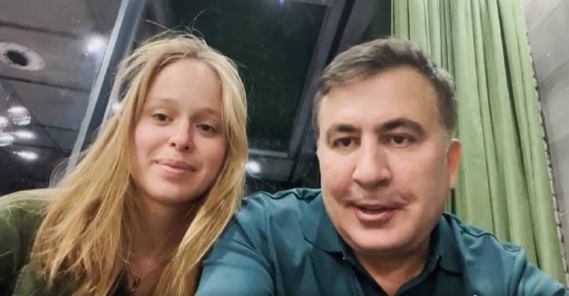 Девушка Саакашвили заявила, что его отношения с супругой окончены Девушка Саакашвили заявила, что его отношения с супругой окончены