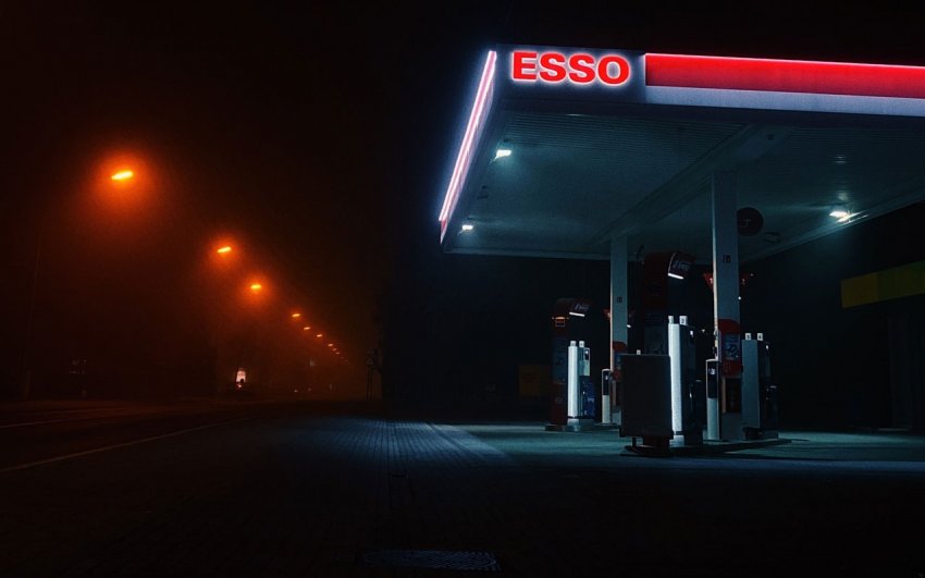 Цены на бензин в США установили новый рекорд