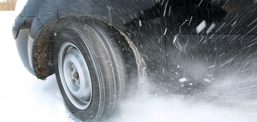 Нечего на зиму пенять, коль не тем лёд посыпали: уральские инновации на страже безопасности дорог