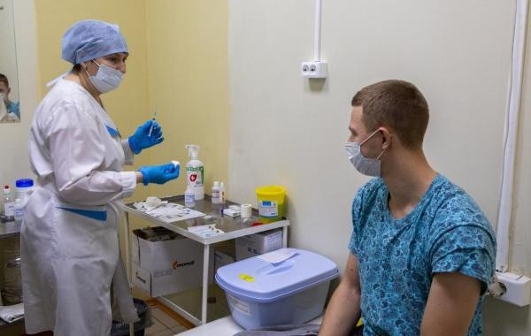 В Новосибирске увеличивают число кабинетов вакцинации от COVID-19 В Новосибирске увеличивают число кабинетов вакцинации от COVID-19