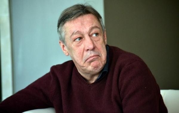 Сын Михаила Ефремова приняли решение о расставании с девушкой Сын Михаила Ефремова приняли решение о расставании с девушкой