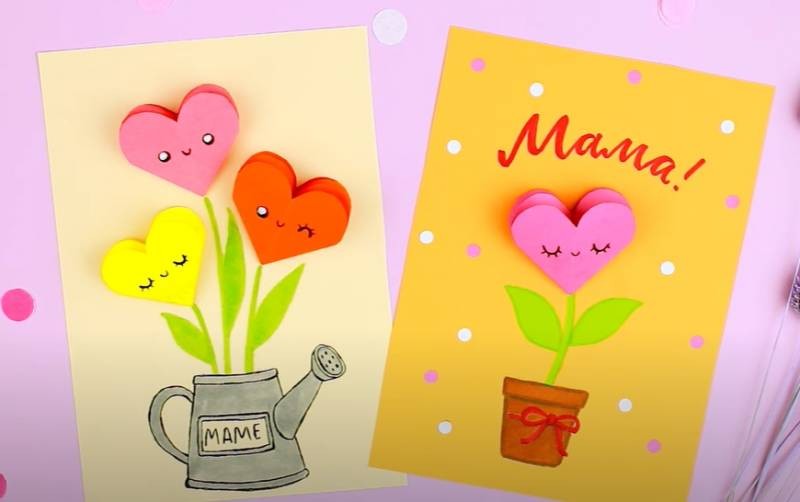 В День матери 2021 года родного человека стоит поздравить открытками и поздравлениями