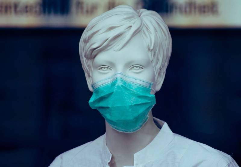 Не только Новый год: во Франции зафиксировали новый штамм коронавируса