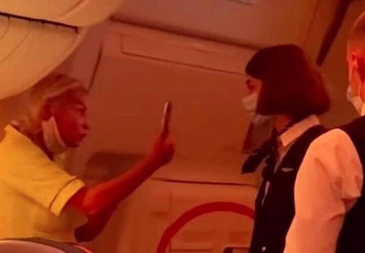 Официальный комментарий «Аэрофлота» после грандиозного скандала с участием Анастасии Волочковой