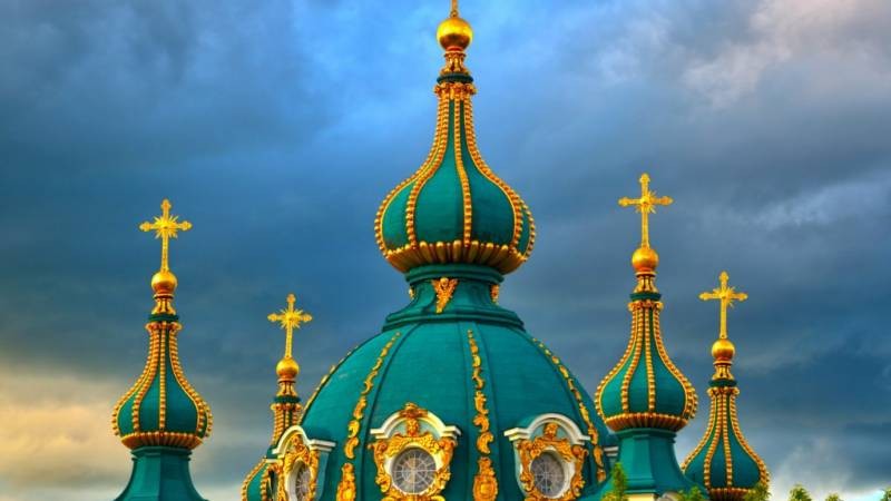 Православный календарь 2022: точные даты важных христианских праздников, постов и поминальных дней