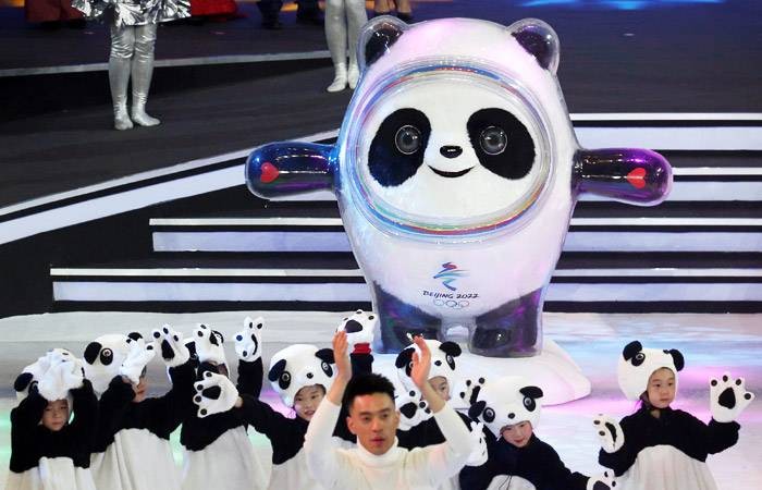 Необычные правила ОИ-2022: нельзя есть и приближаться друг к другу, а также другие запреты для спортсменов