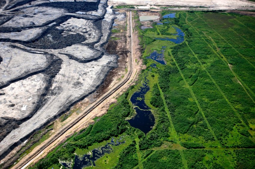 «Грязная» нефть может помочь экономике Канады перейти к «чистым» источникам энергии