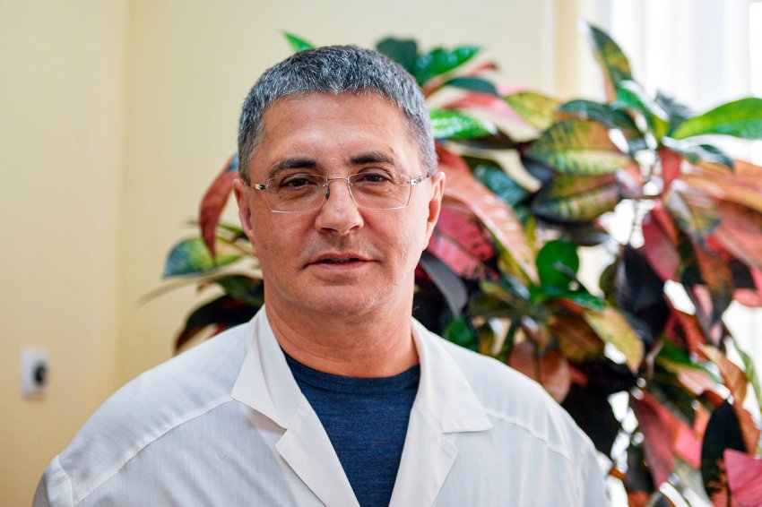 Доктор Мясников призвал воспринимать капли в нос, как наркотики