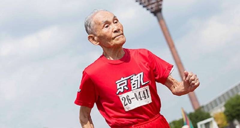 По какой причине среди долгожителей нет профессиональных спортсменов?