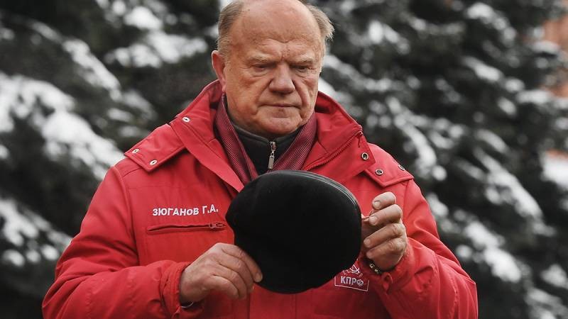 Почему партийцы ополчились против Зюганова и каковы их аргументы?