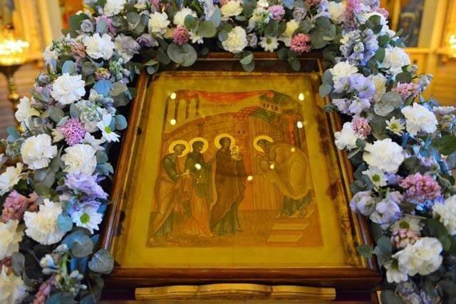 Сретение Господне — великий православный праздник, отмечаемый 15 февраля 2022 года