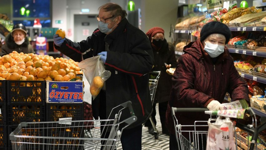 Какие товары в скором будущем будут в России в дефиците и почему?