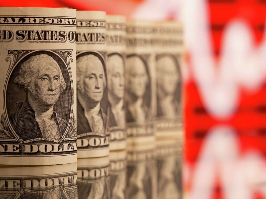 Представлен прогноз курса доллара на ближайшее время