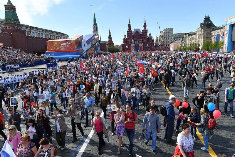 Акция памяти «Бессмертный полк» 9 мая 2022 года